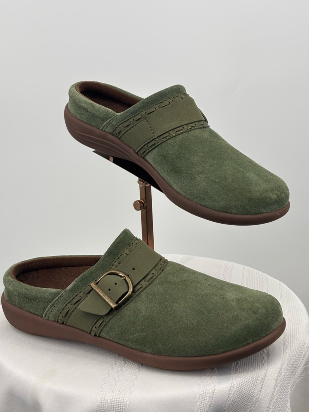REVITALIGN Orthopedic Suede Mules- Nuevo Southwest Size 10B